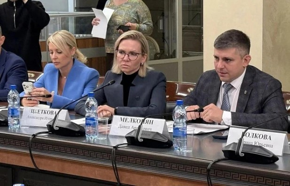 Адвокатура представила проект защиты подростков от дистанционных вербовщиков