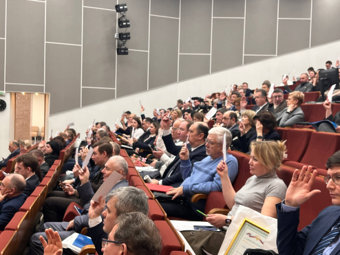 Алексей Галоганов открыл XXV очередную Конференцию АПМО