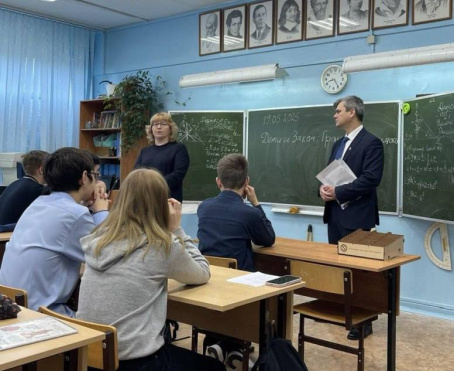 Адвокаты Люберецкого филиала МОКА провели встречу с учащимися 8 класса 